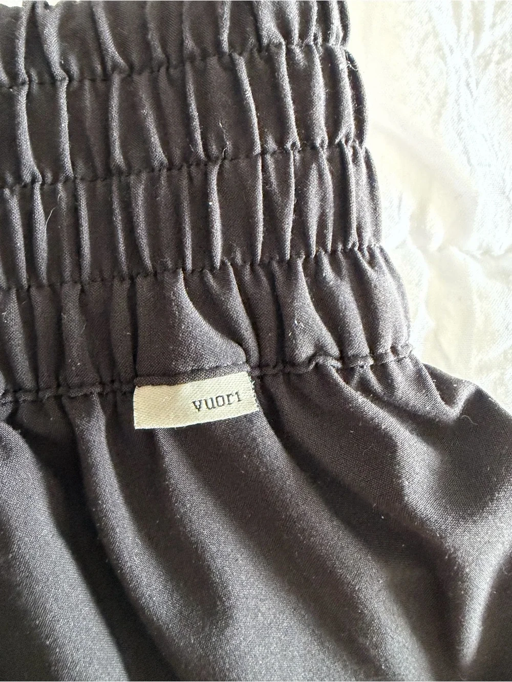 Vuori Black Elastic-Waist Joggers - Picture 6 of 11